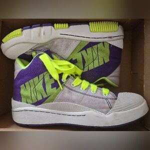 Women's Nike Outbreak High